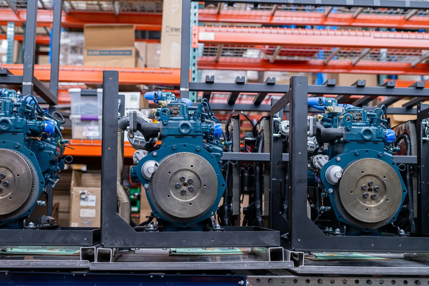 Kubota 3-cylinder diesel engines on the Green APU assembly line